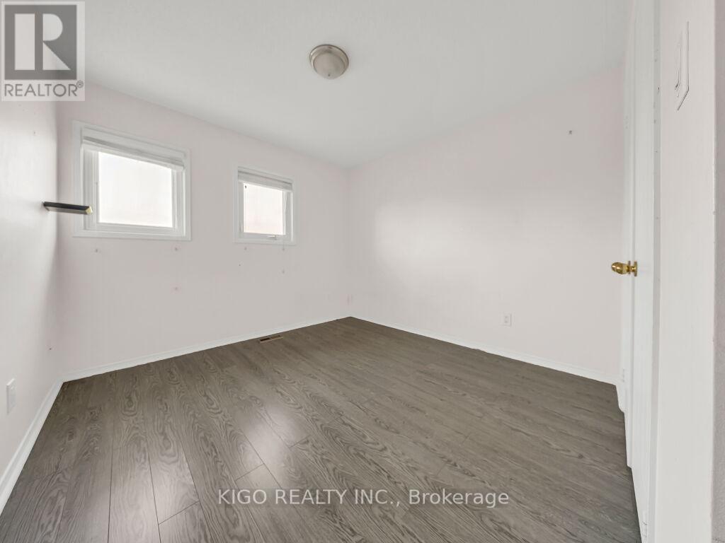 607 BURNETT AVENUE - 32