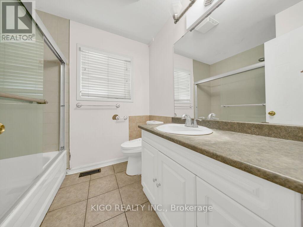 607 BURNETT AVENUE - 34
