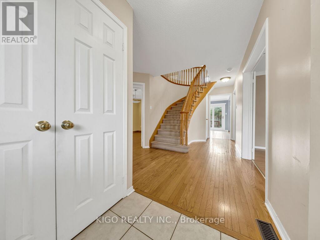 607 BURNETT AVENUE - 6