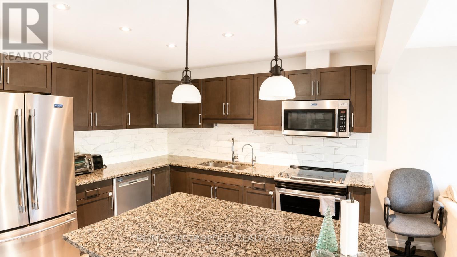 #14 20 LAWSON STREET - 15