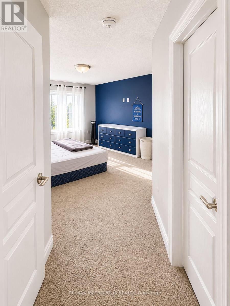 #14 20 LAWSON STREET - 23
