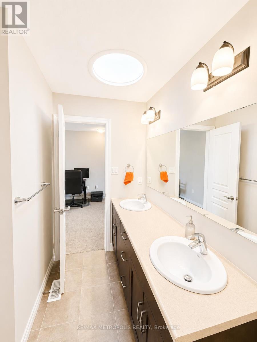 #14 20 LAWSON STREET - 27