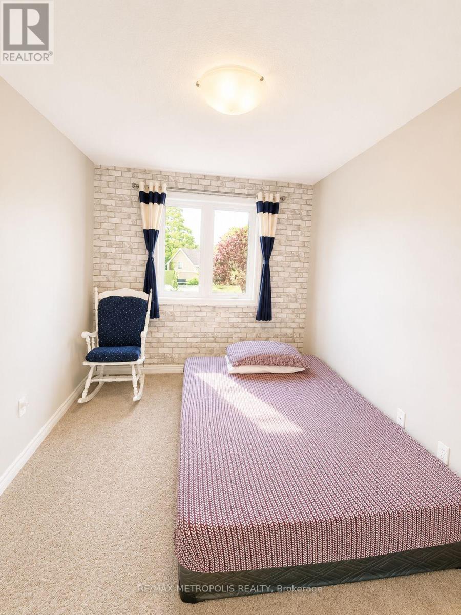 #14 20 LAWSON STREET - 29