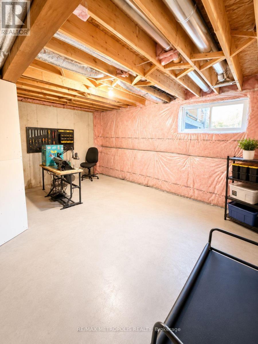 #14 20 LAWSON STREET - 37