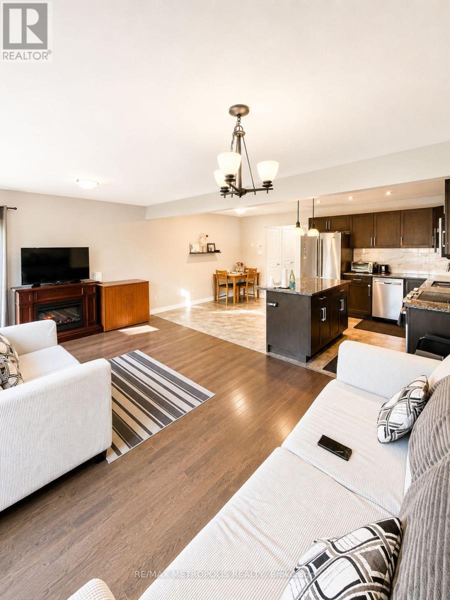 #14 20 LAWSON STREET - 39