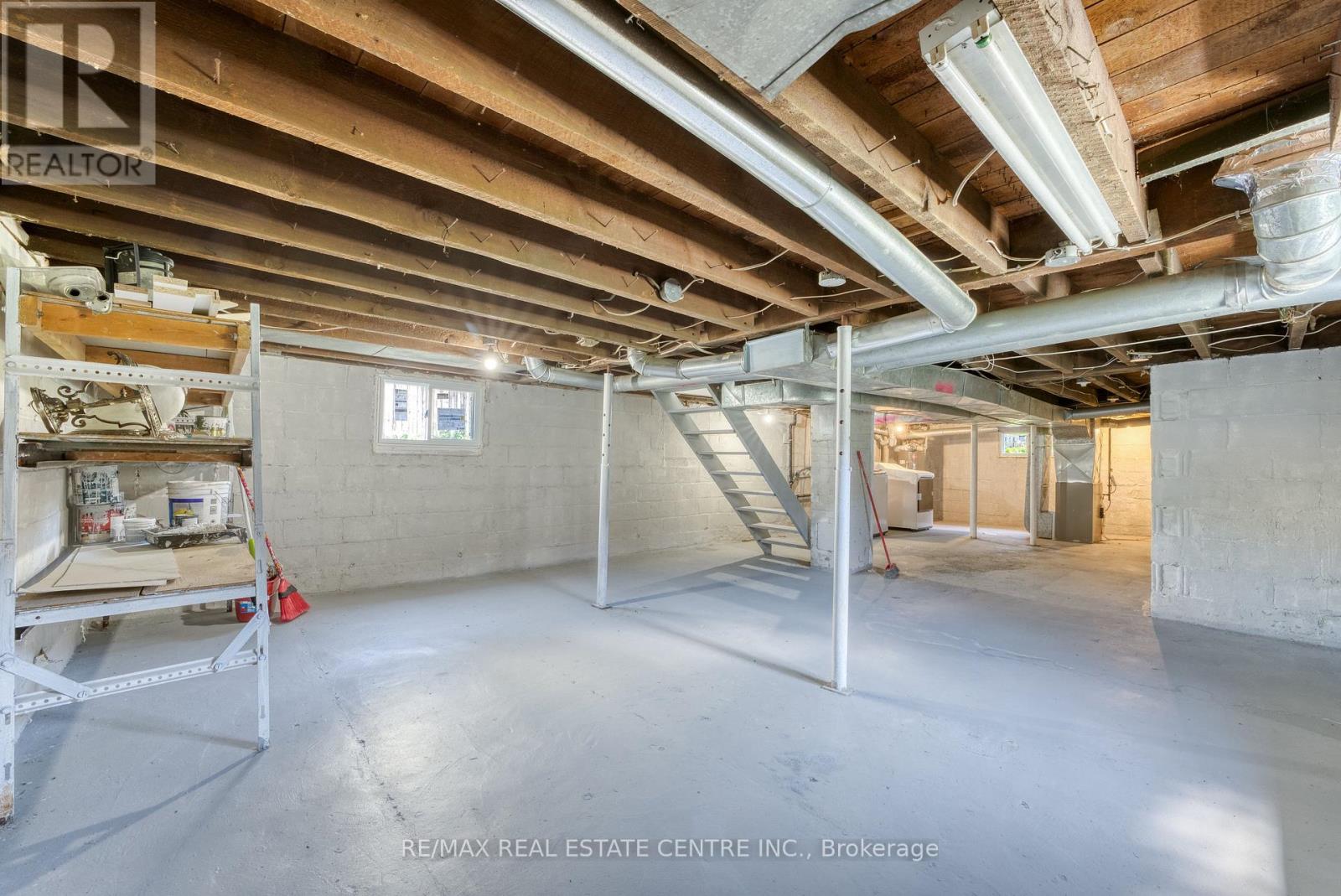 88 LORNE AVENUE - 27
