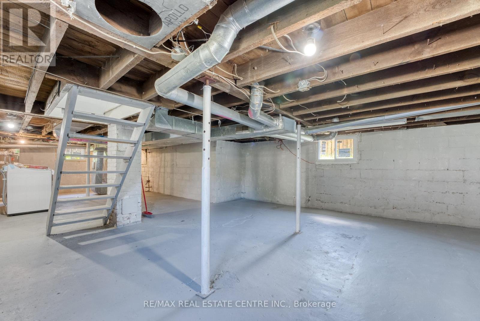 88 LORNE AVENUE - 28
