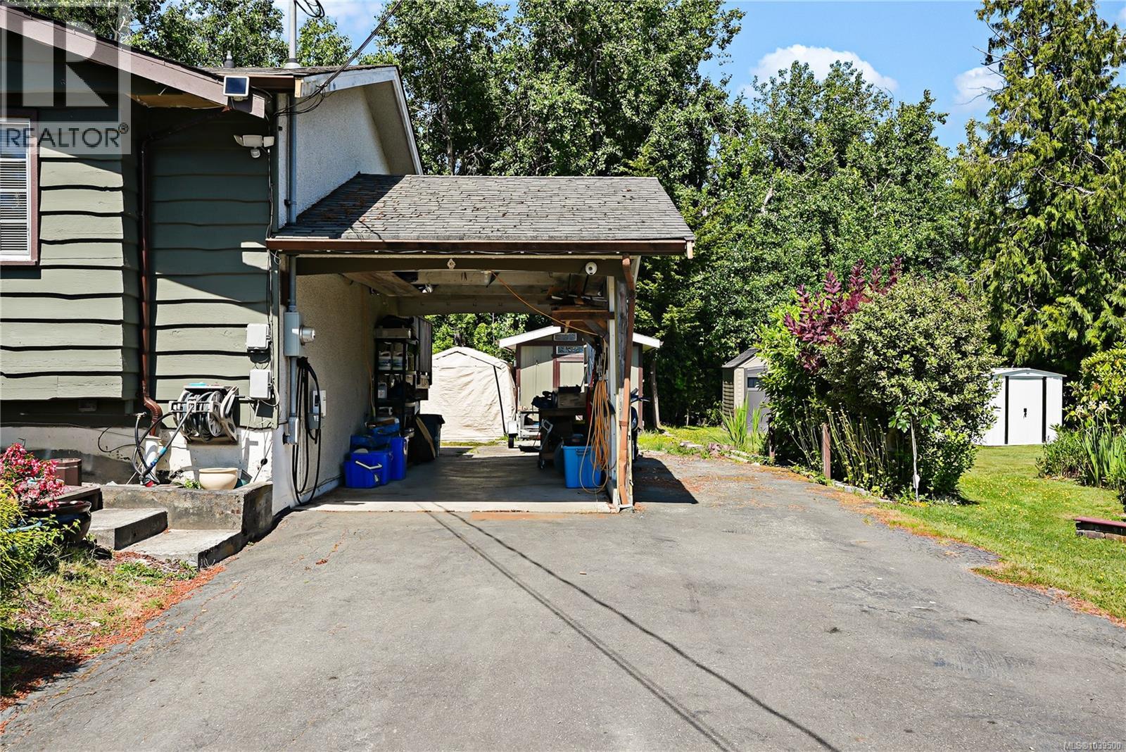 9376 Maryland Dr - 35