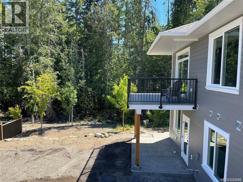 671 Sanderson Rd - 20