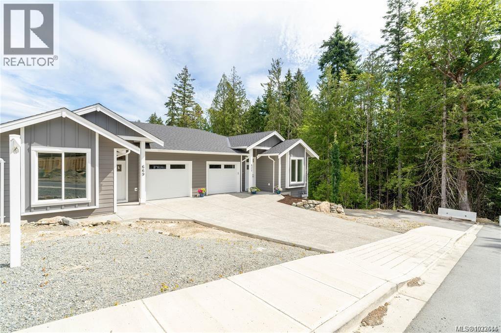 671 Sanderson Rd - 72
