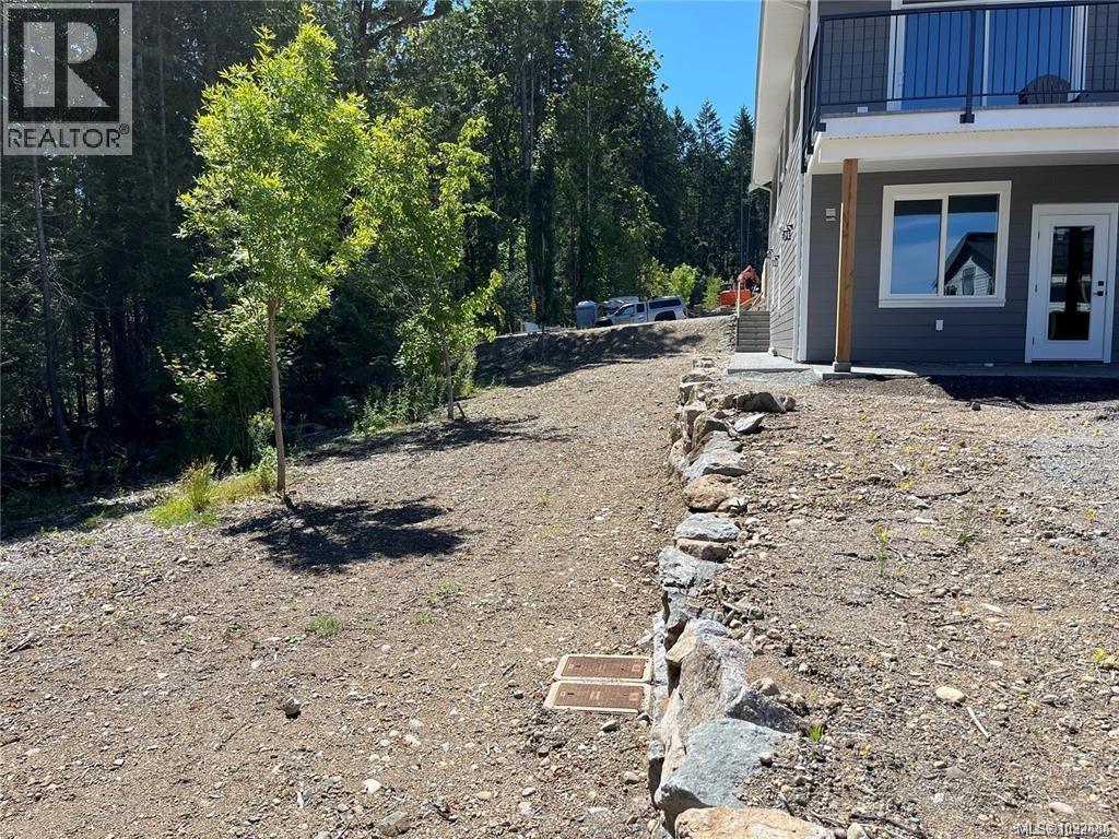 671 Sanderson Rd - 46