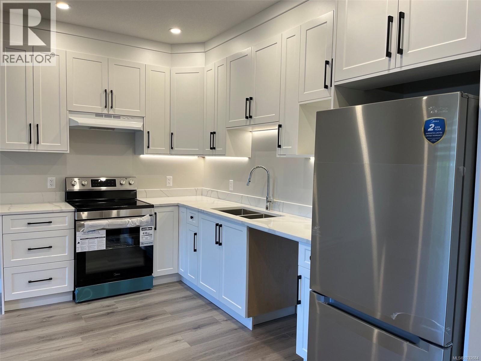 671 Sanderson Rd - 51