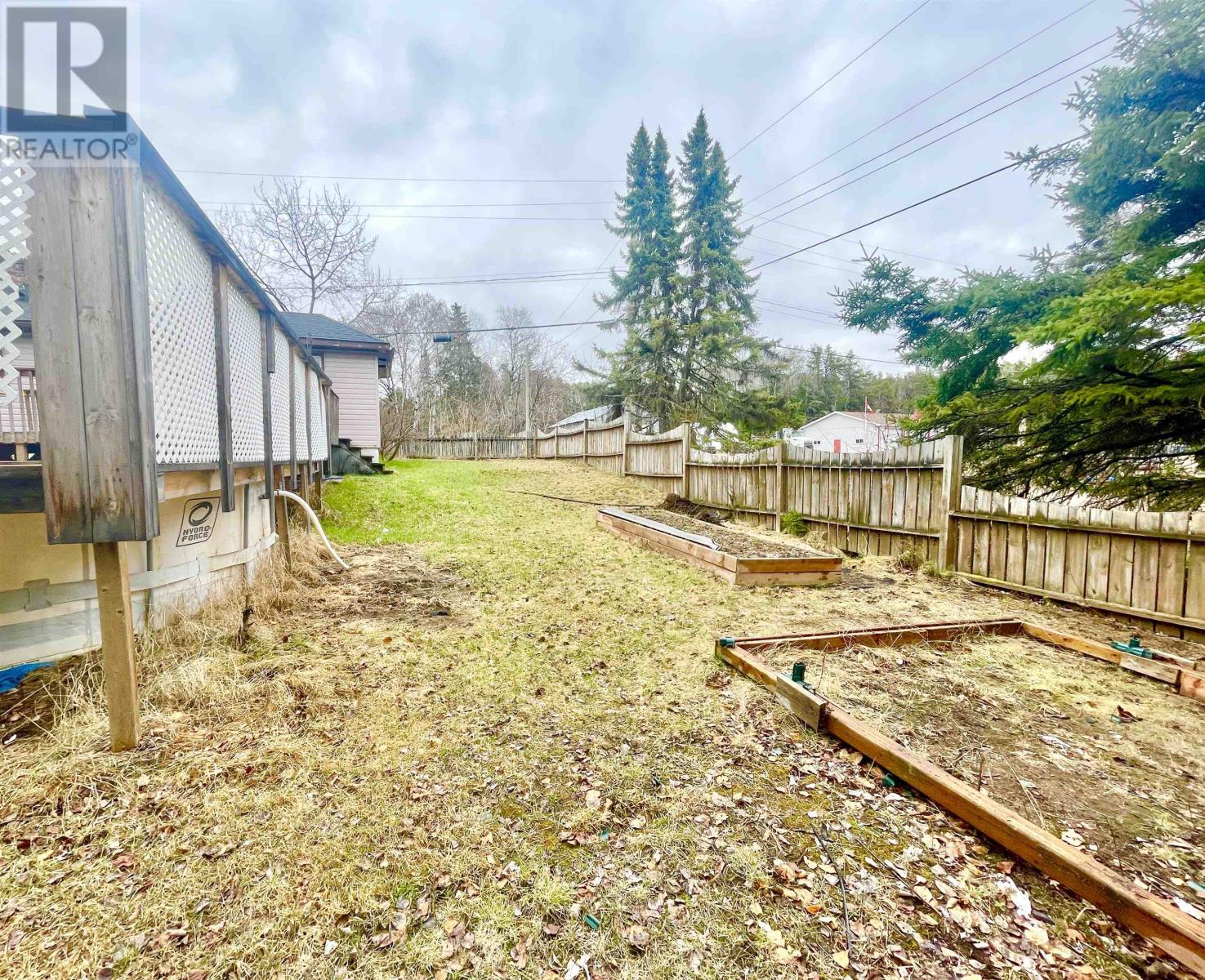70 Armstrong ST - 24