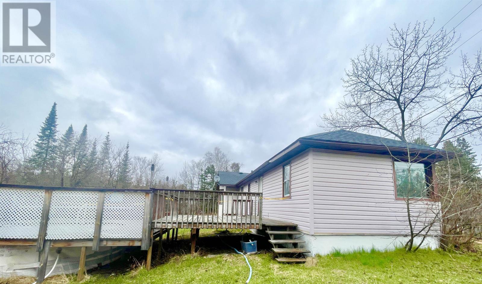 70 Armstrong ST - 25