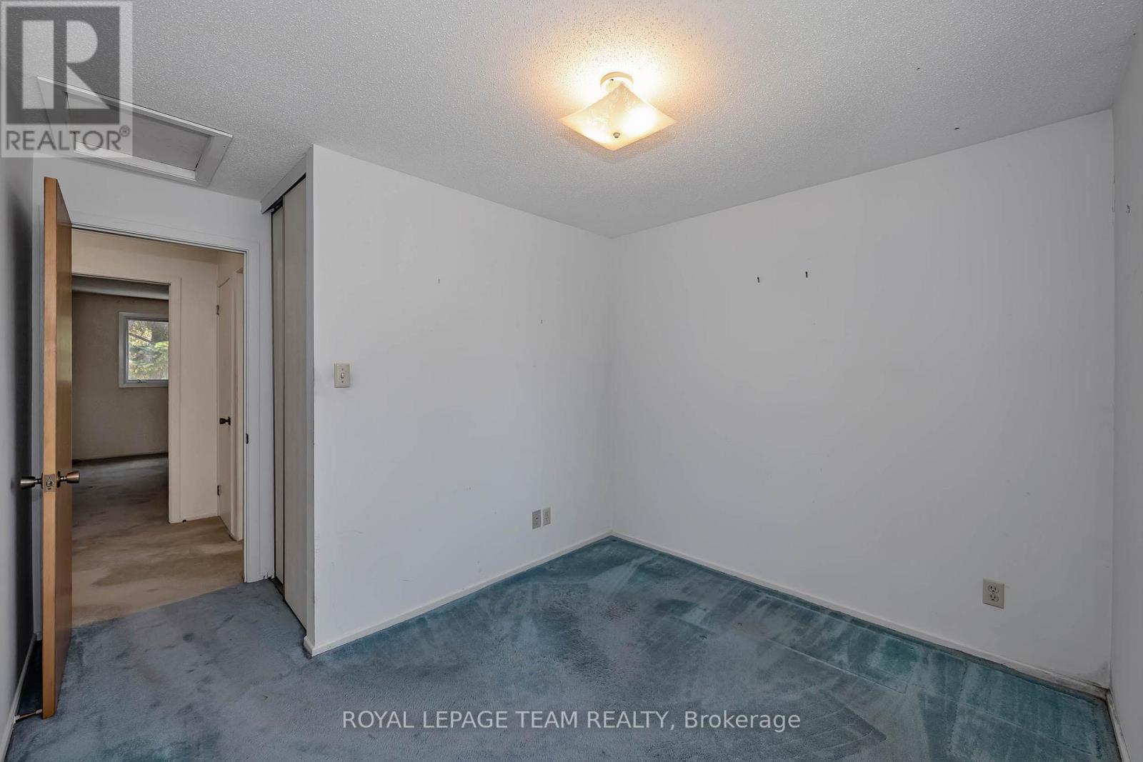 4 Bed, 2 Bath House for Sale in Ottawa – 38 ELMBANK CRESCENT, Ottawa – MLS# X13440126 - Image 23