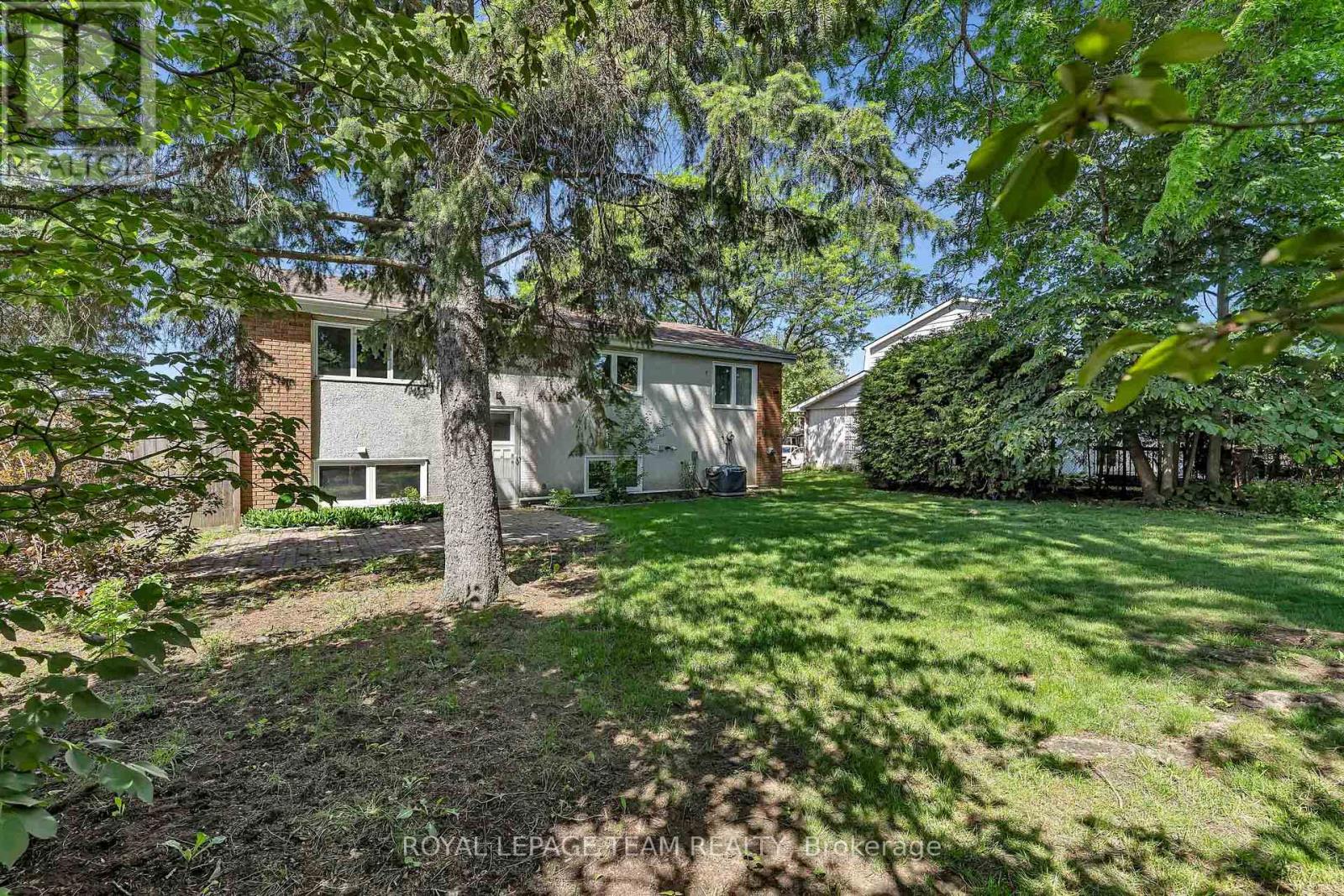 4 Bed, 2 Bath House for Sale in Ottawa – 38 ELMBANK CRESCENT, Ottawa – MLS# X13440126 - Image 41