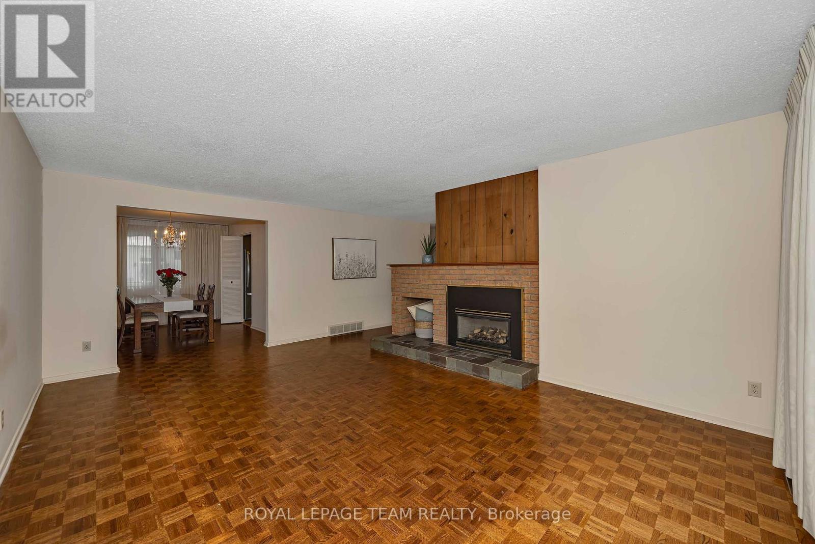 4 Bed, 2 Bath House for Sale in Ottawa – 38 ELMBANK CRESCENT, Ottawa – MLS# X13440126 - Image 8
