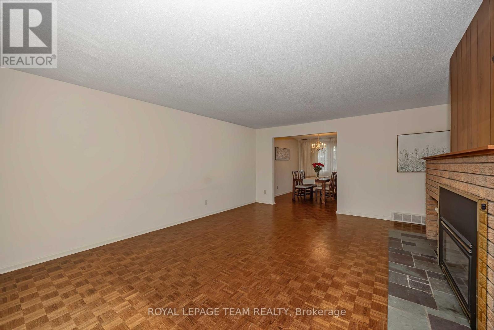 4 Bed, 2 Bath House for Sale in Ottawa – 38 ELMBANK CRESCENT, Ottawa – MLS# X13440126 - Image 9