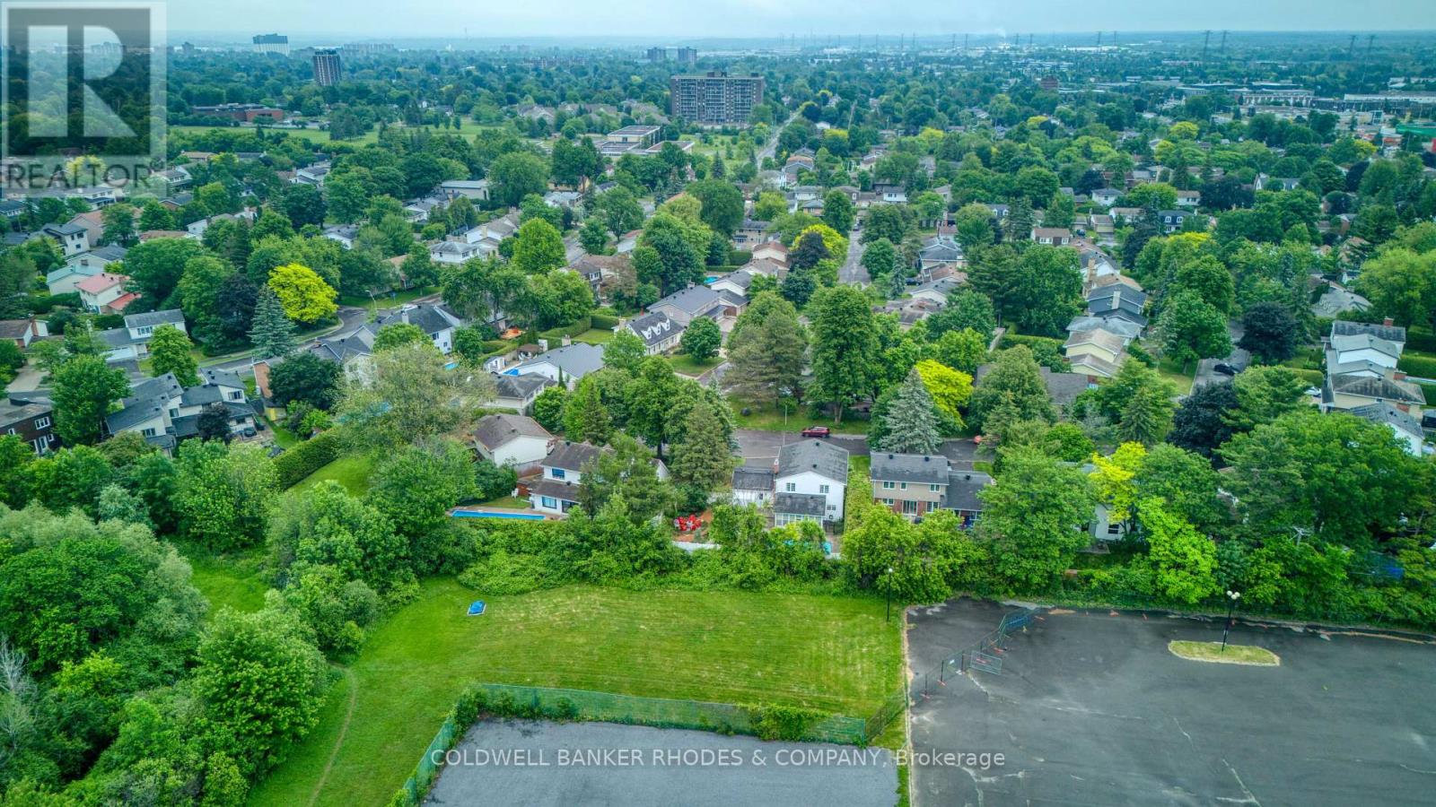 3 Bed, 3 Bath House for Sale in Ottawa – 1666 AMBERDALE CRESCENT, Ottawa – MLS# X13440178 - Image 37