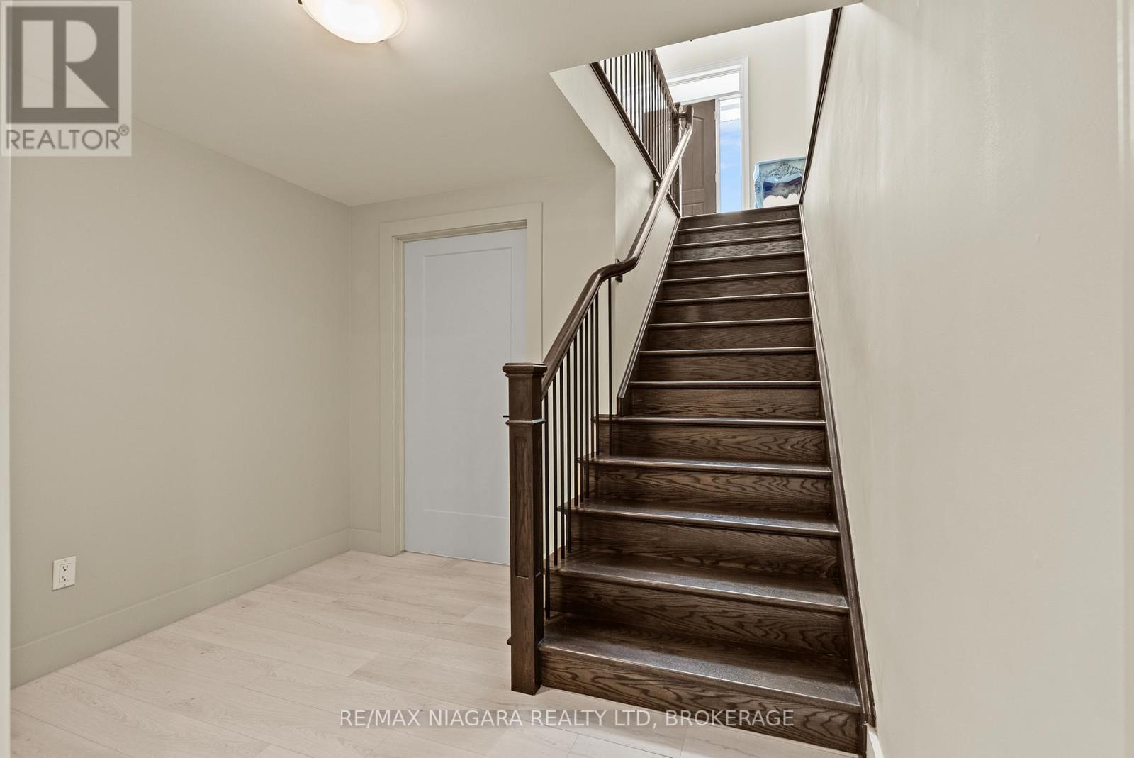 8 CAMPBELL STREET - Image 25