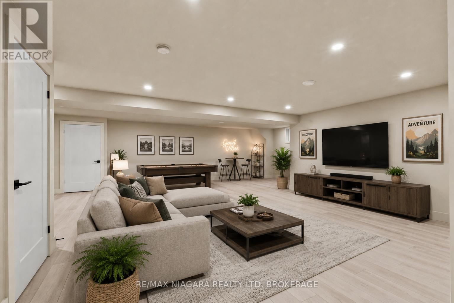 8 CAMPBELL STREET - Image 27