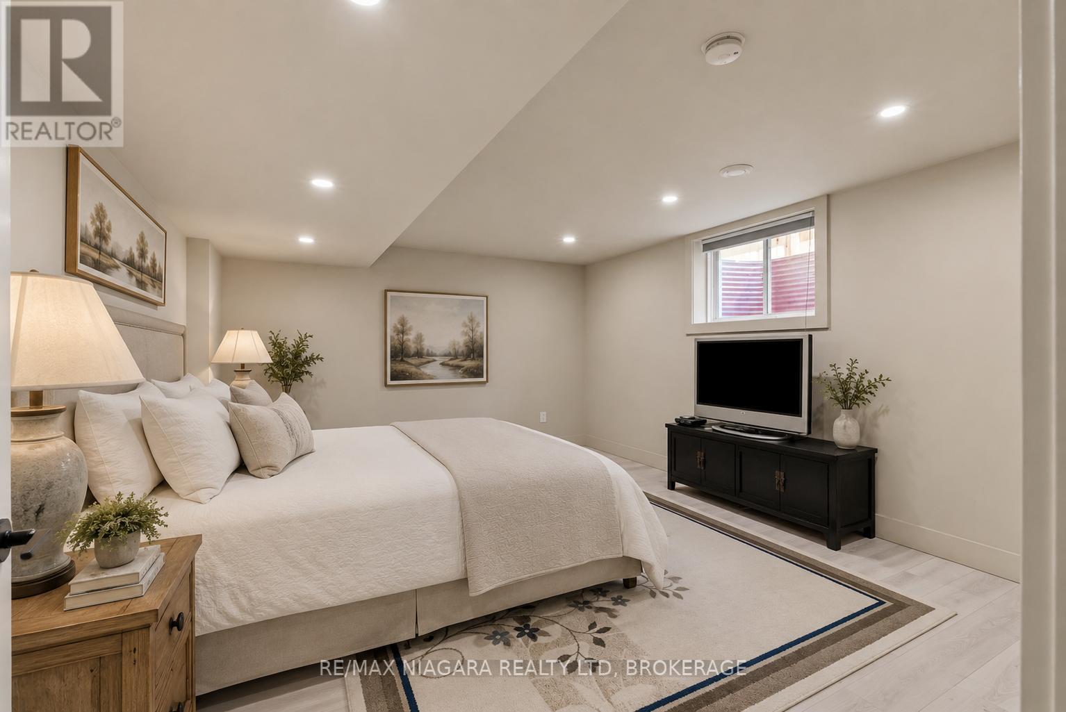 8 CAMPBELL STREET - Image 29