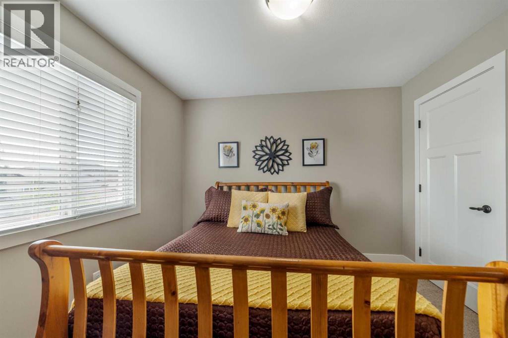 250 Twinriver Road W — photo 22