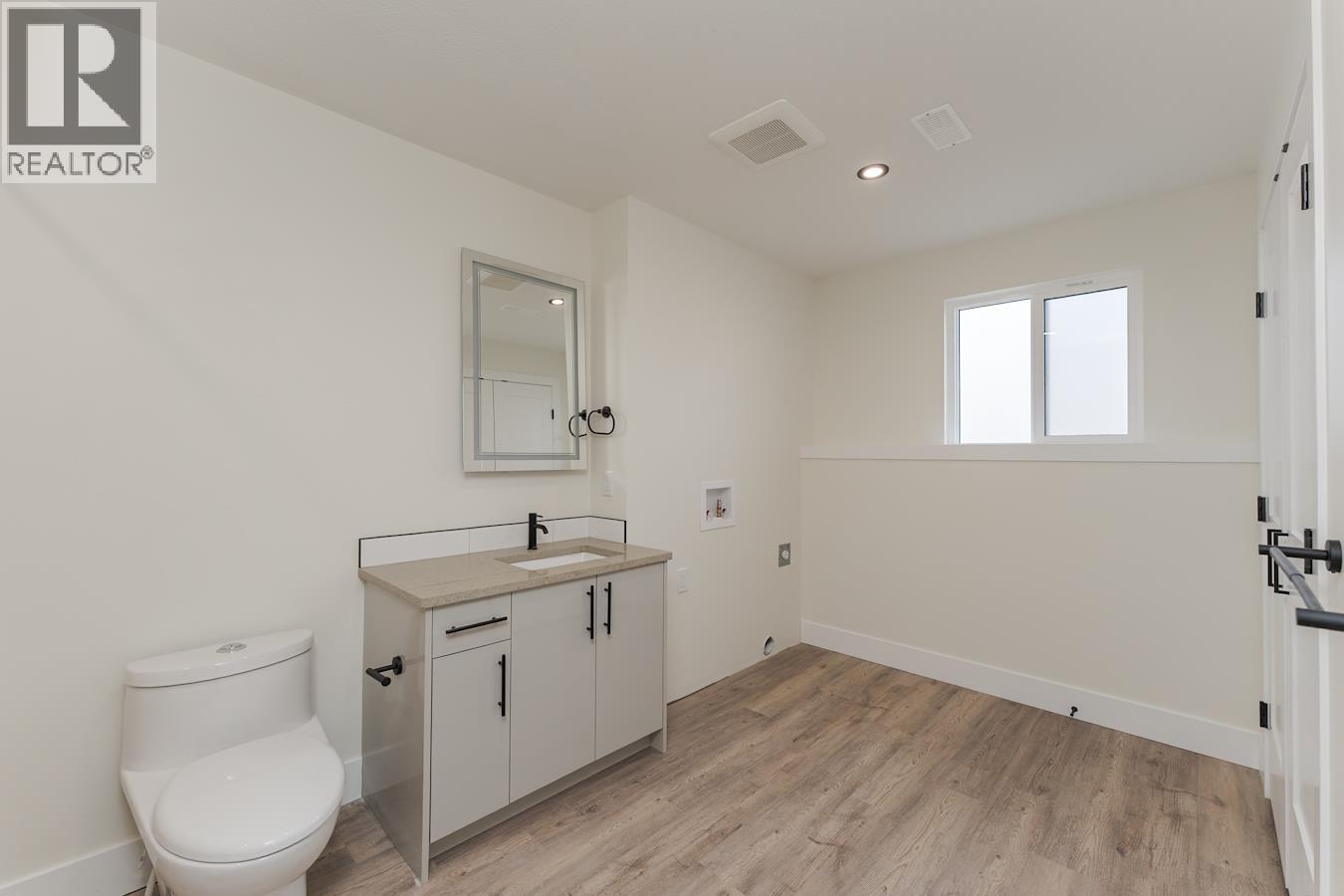 Photo 40 of 41 — 3936 ESTABROOK COURT · Prince George, BC