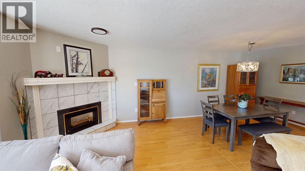 411 3 Street - 9