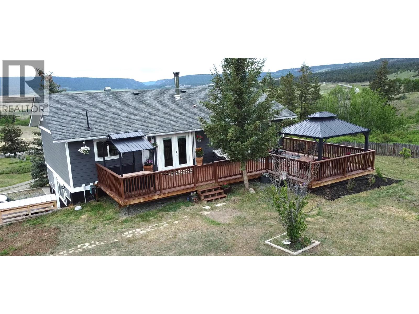 7350 CHILCOTIN 20 HIGHWAY - 29