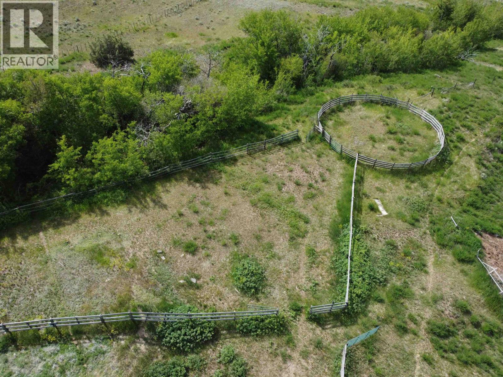 7350 CHILCOTIN 20 HIGHWAY - 36