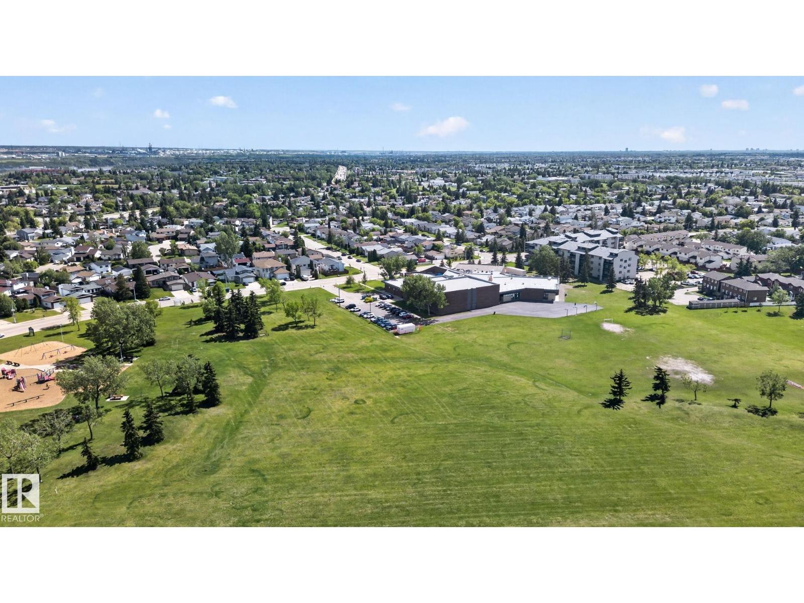 #35 3025 151 AV NW — photo 41