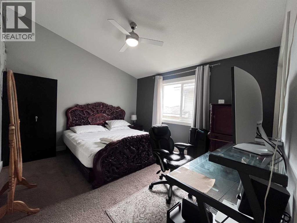 11247 75A Avenue - 10