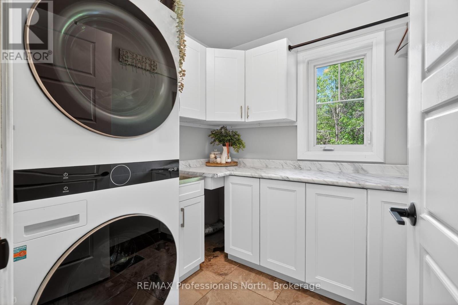 2254 UNICORN ROAD - Image 19
