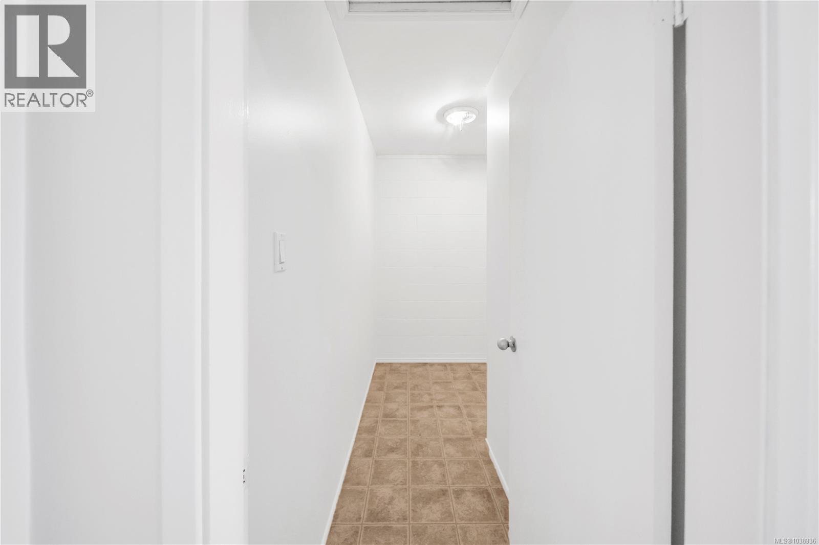 #40 4110 Kendall Ave - 18