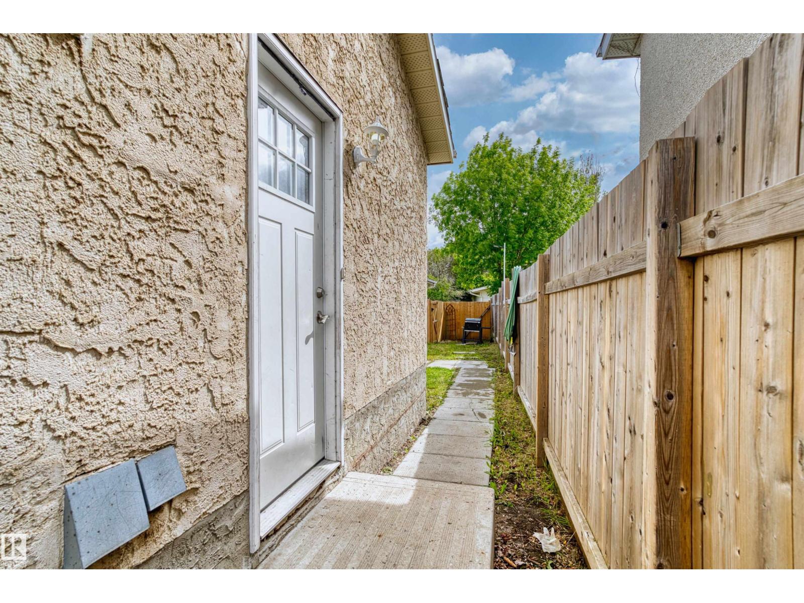 17007 95 ST NW — photo 27