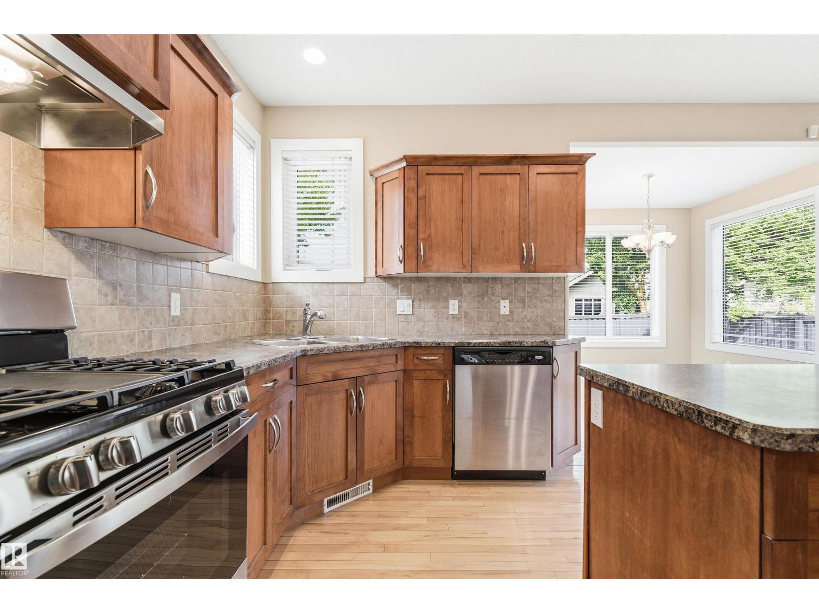 1512 THOROGOOD CL NW — photo 25