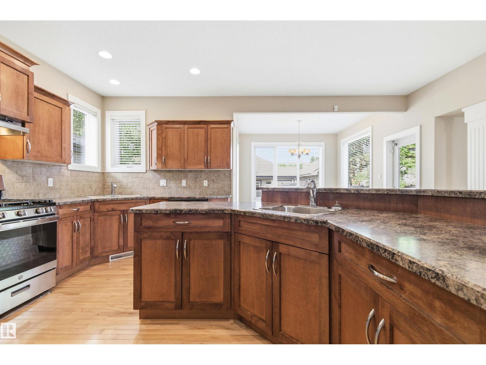 1512 THOROGOOD CL NW — photo 29