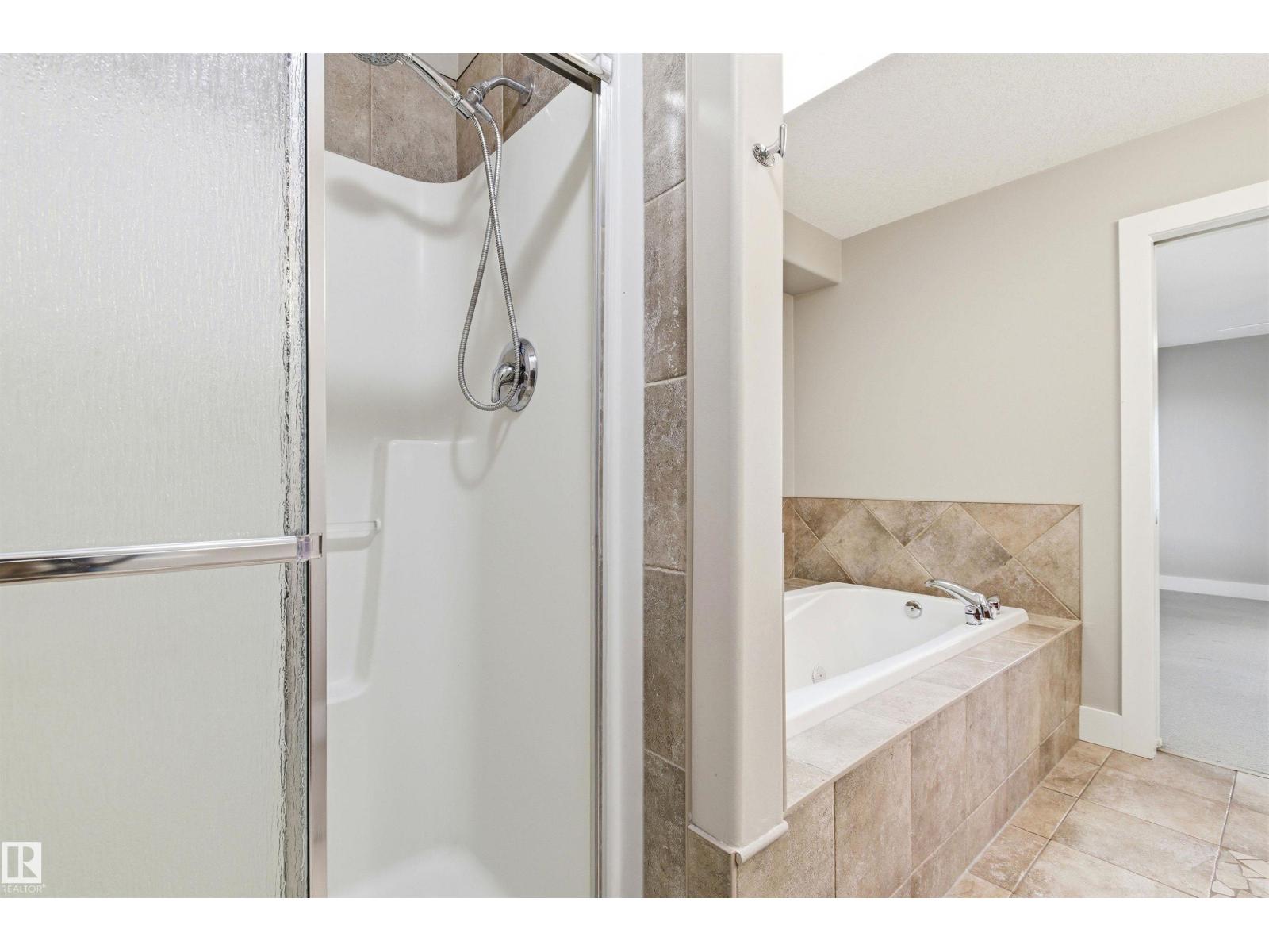 1512 THOROGOOD CL NW — photo 48