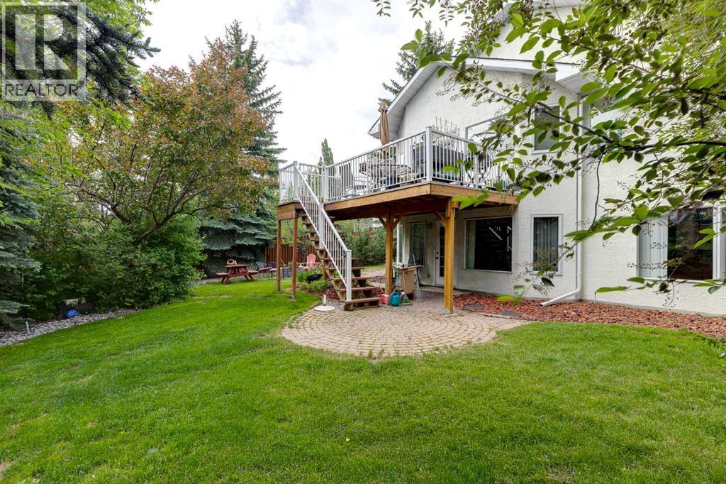 44 Valley Meadow Close NW — photo 35