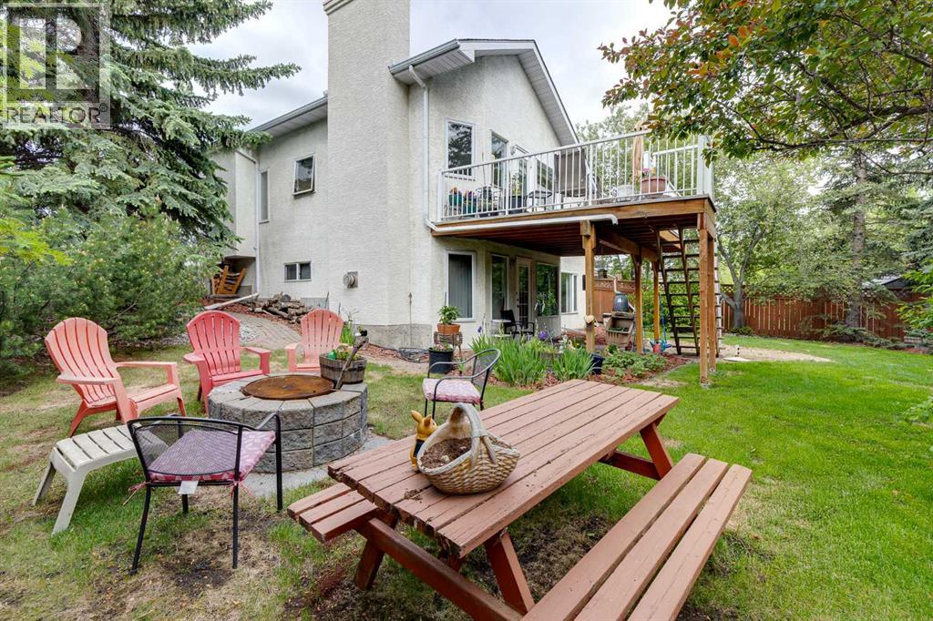 44 Valley Meadow Close NW — photo 33