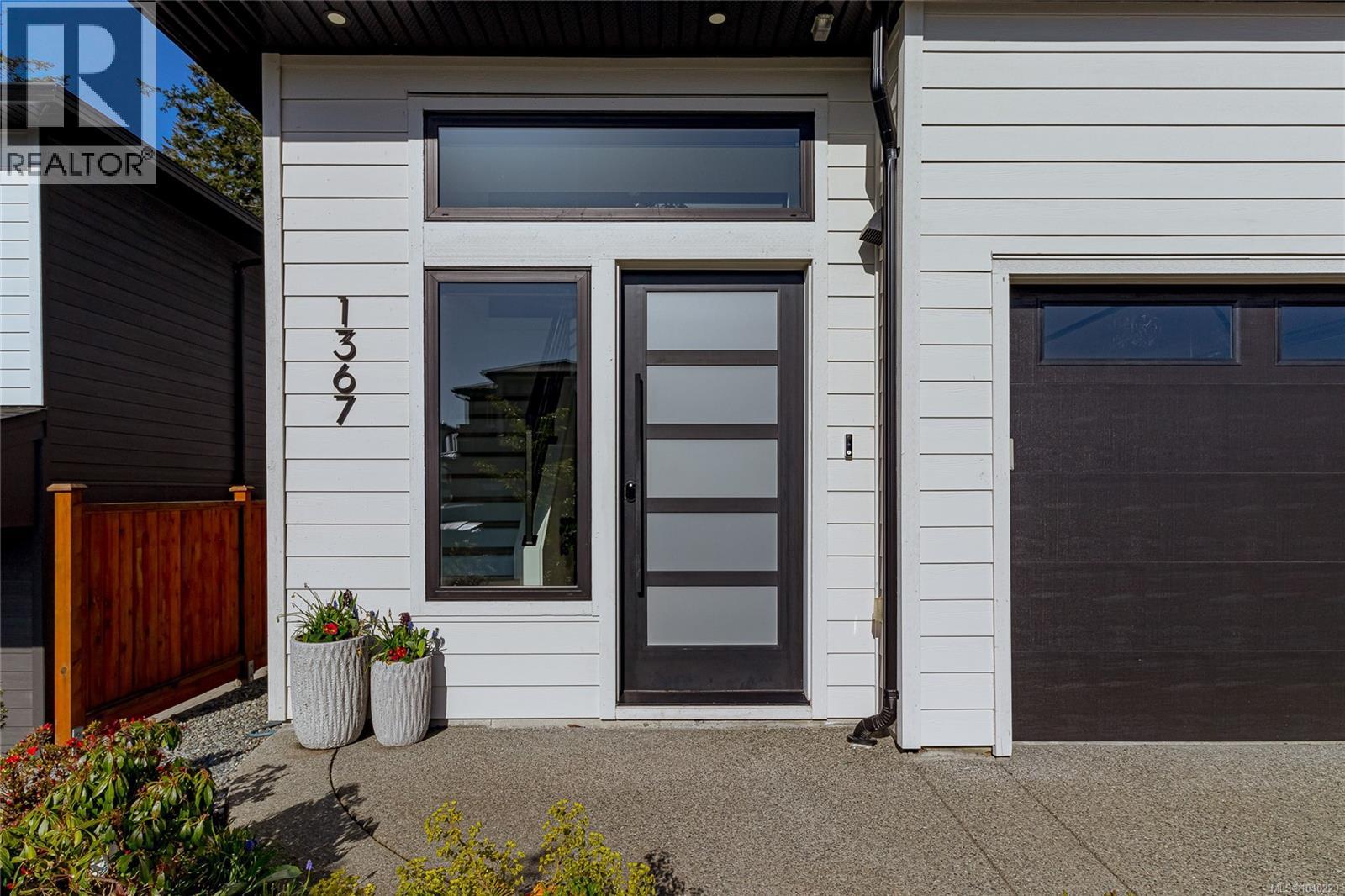 1367 Sandstone Lane - 2