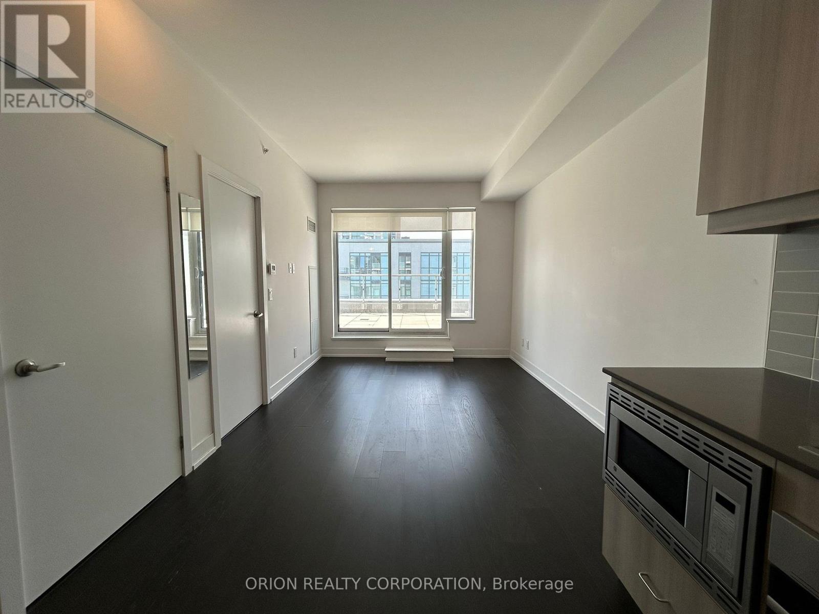 Listing photo of 707 - 7 KENASTON GARDENS