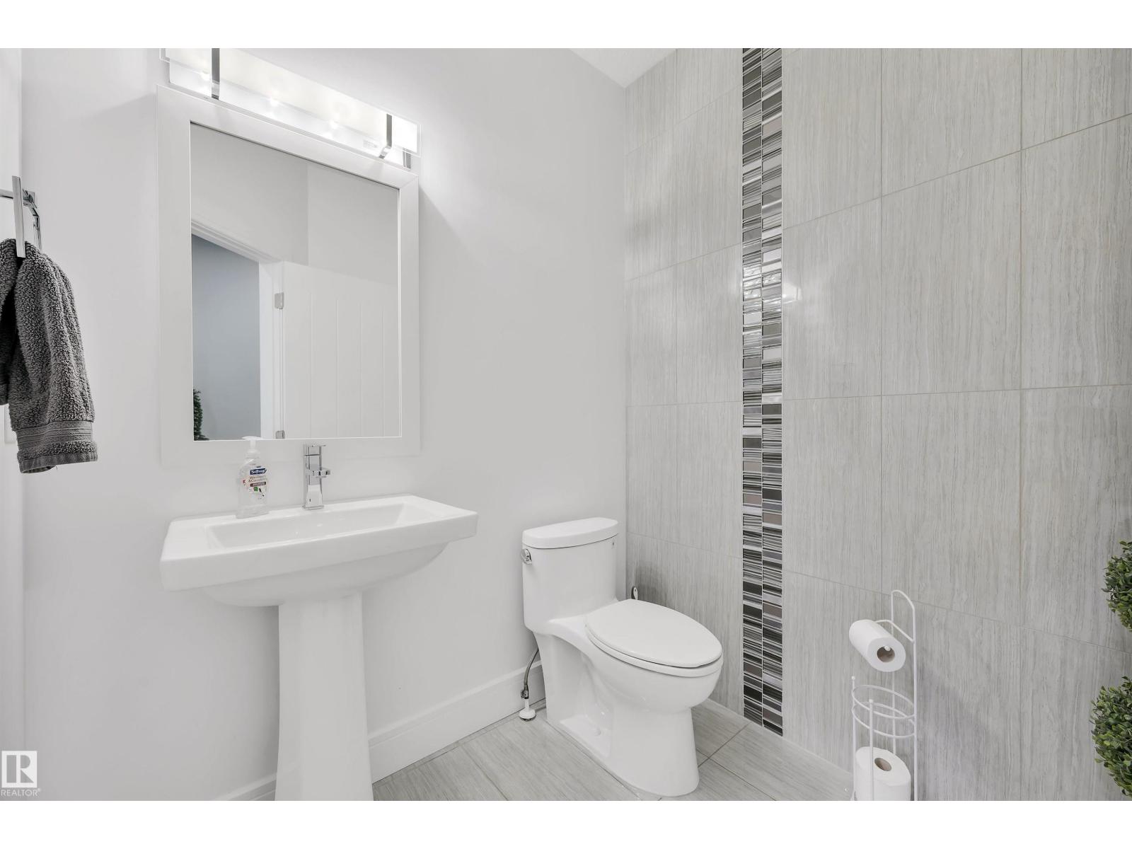 3898 ROBINS CR NW - 21