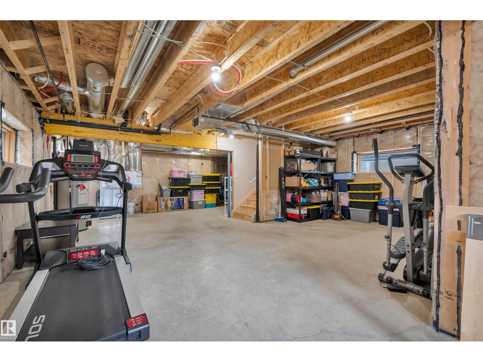 3898 ROBINS CR NW - 39
