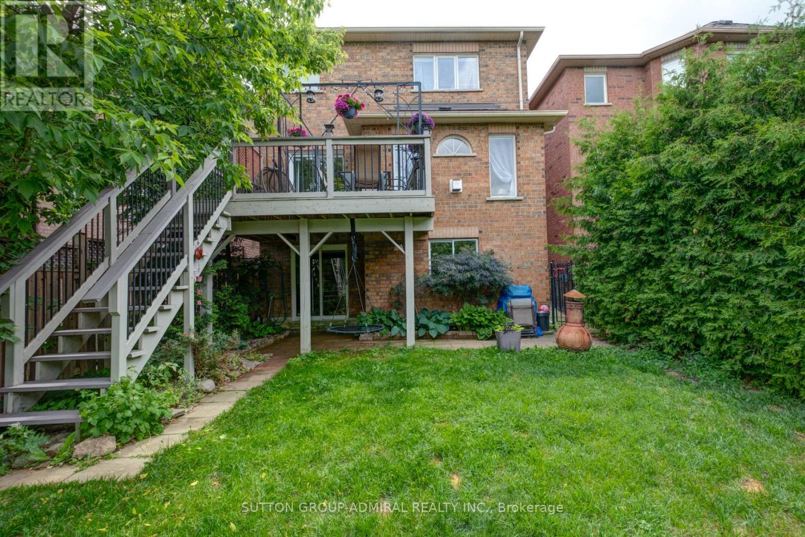 43 CRESTRIDGE DRIVE - 36