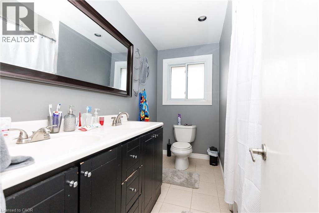 25 WARKDALE Drive - 13