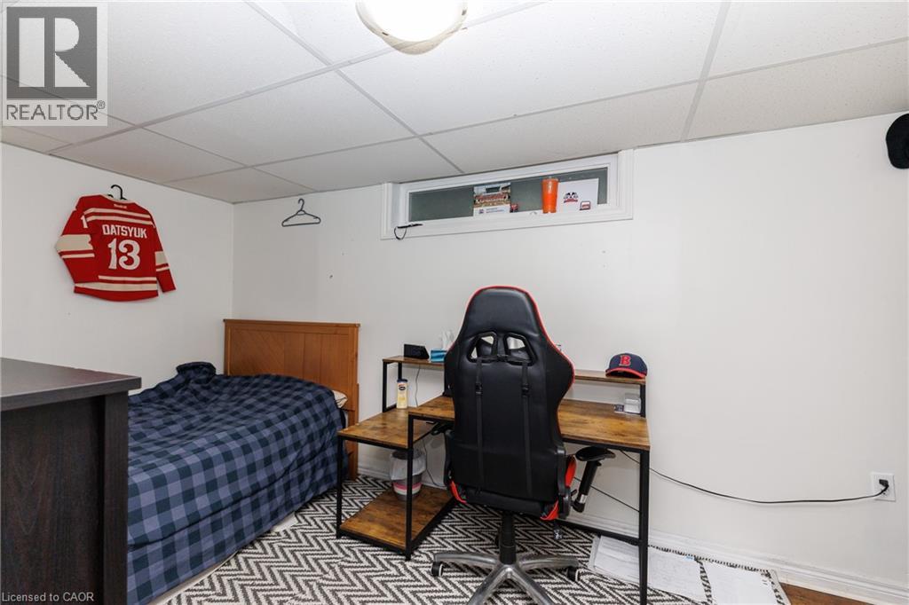 25 WARKDALE Drive - 18