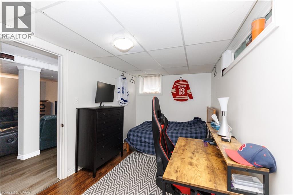 25 WARKDALE Drive - 19
