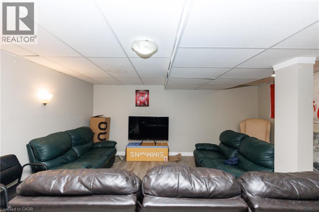 25 WARKDALE Drive - 21